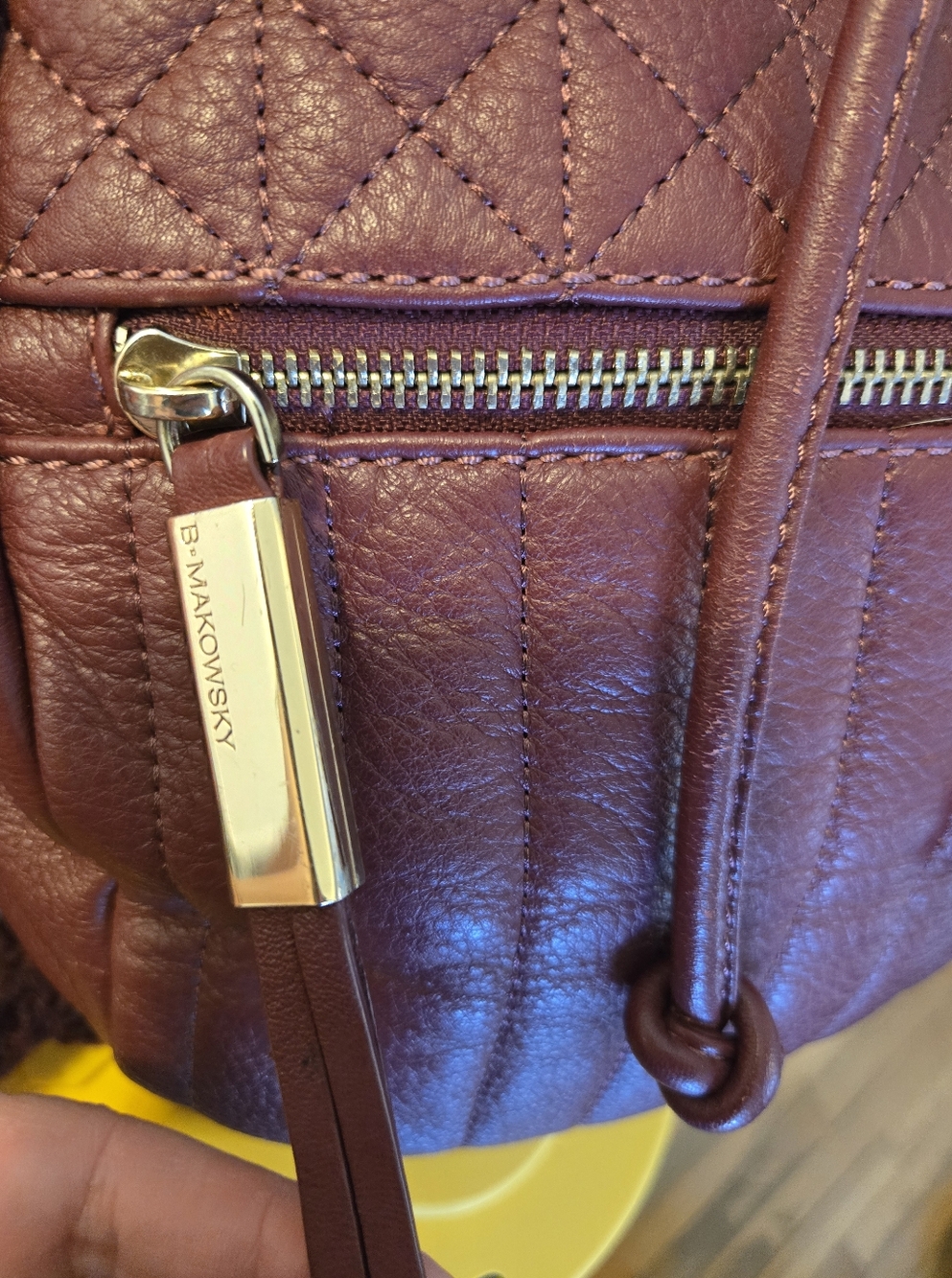 B. Makowsky Bordeaux Quilted Glove Leathe Bucket Bag - Gold Hardware - Picture 2 of 7